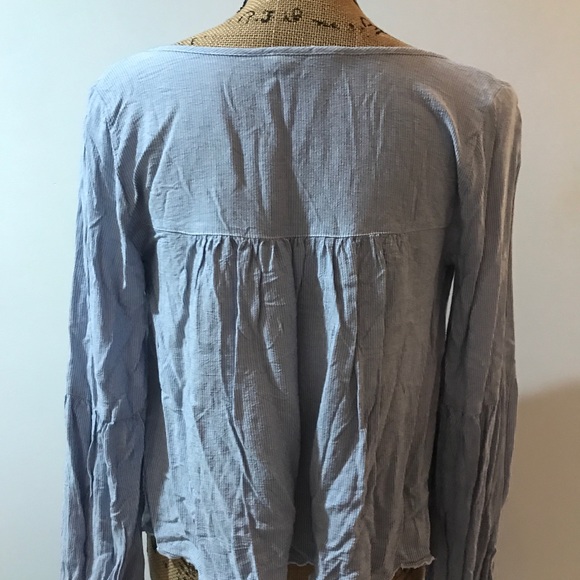 Women’s Hollister pin striped peasant blouse - Picture 5 of 6